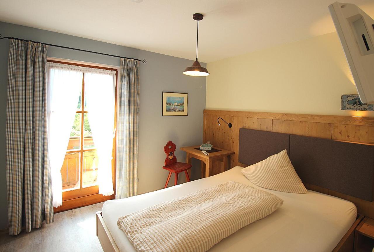 Gaestehaus Alpin - Inkl. Chiemgau-Karte Берген Экстерьер фото
